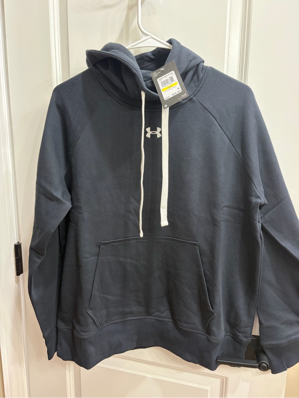 Under Armour Women’s Black Pullover Hoodie